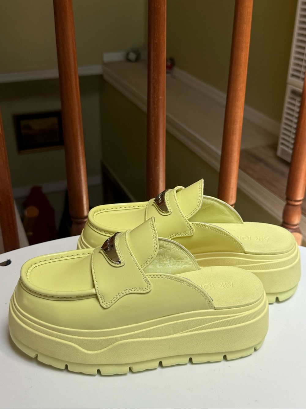 Jordan i Air Jordan Women's flatform Mule size 5 H5N8